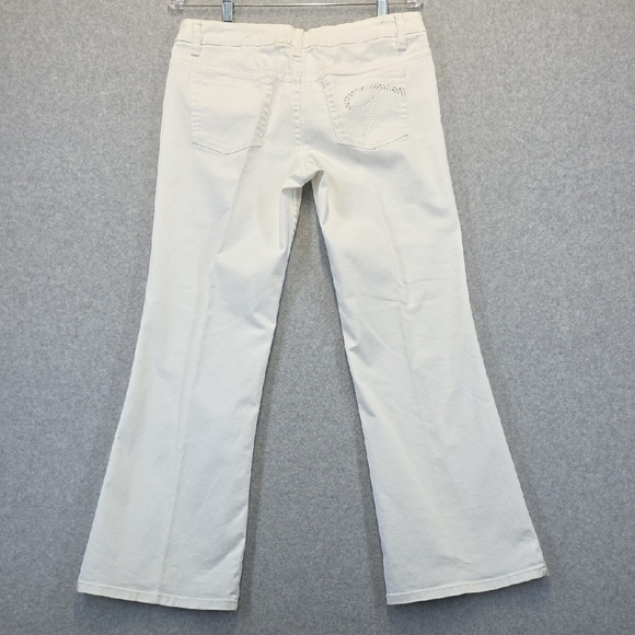 Thalia Sodi White Flare Jeans - Picture 7 of 10